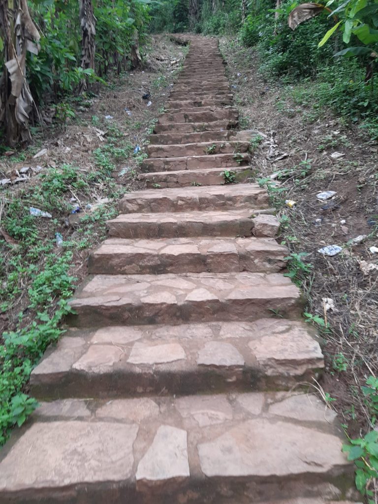The steps to climb the Prayer mountain